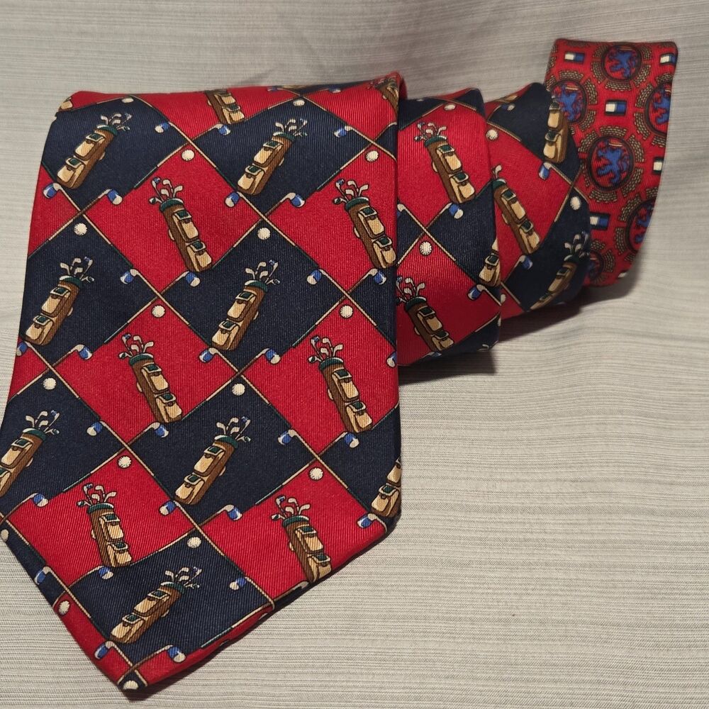 Tommy Hilfiger Men's Neck Tie Blue Red Golf Made In USA 100% Silk Vintage